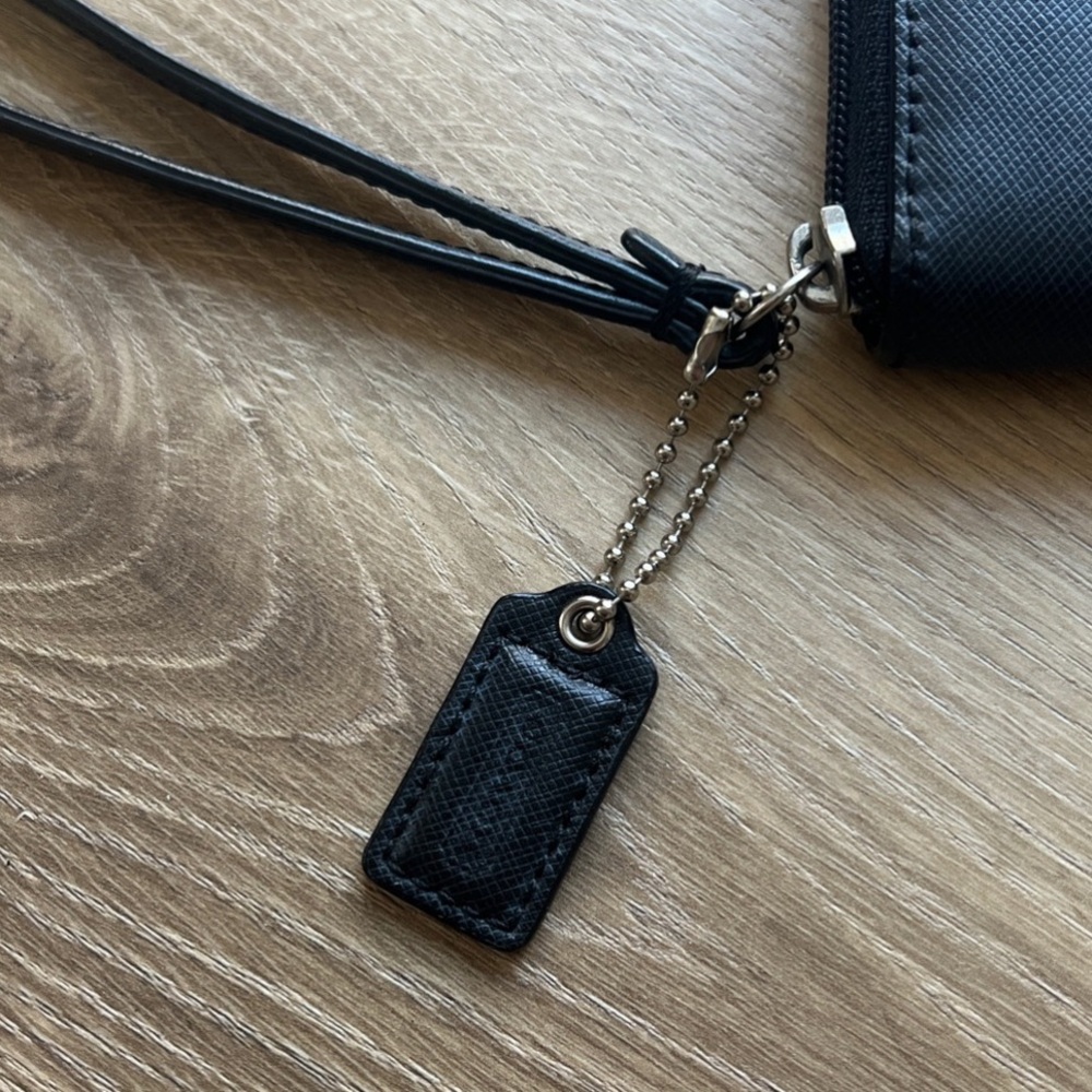 Authentic Coach Wristlet - Picture 3 of 13